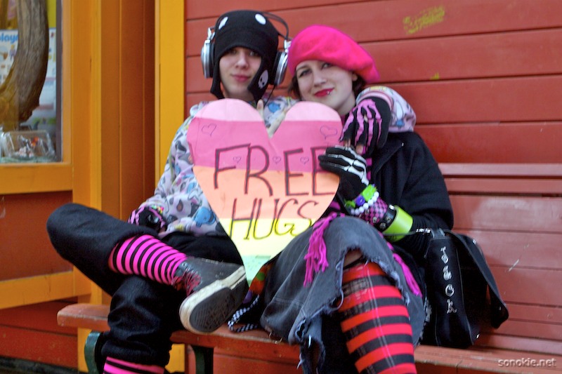 free hugs