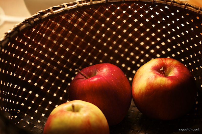 three apples